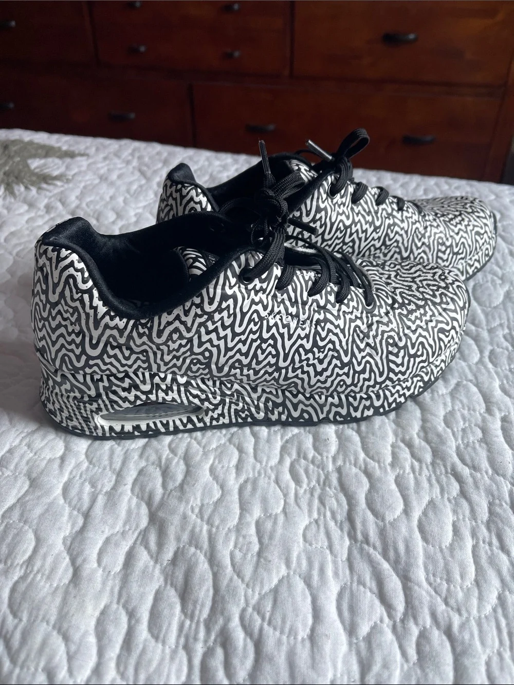 Skechers Black & White Abstract Print Lace-Up Sneakers
